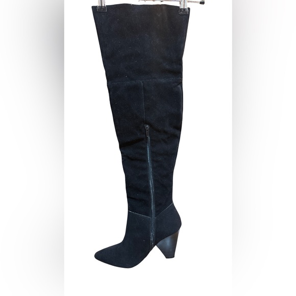 Elegant Black Over-the-Knee Boots - Picture 3 of 4